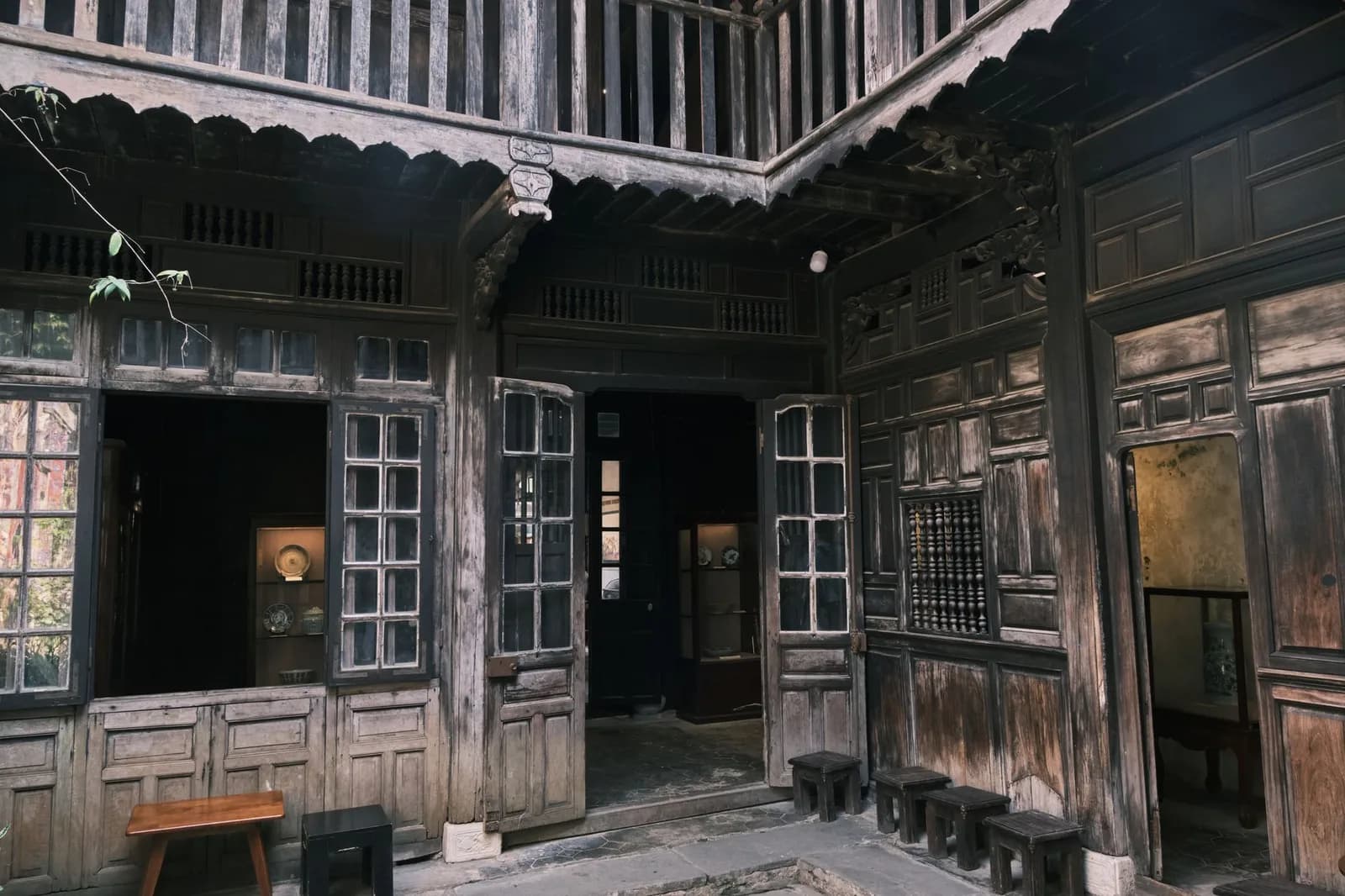 Khám phá Bảo tàng Quảng Ninh trong 3 giờ dành cho người yêu văn hóa
