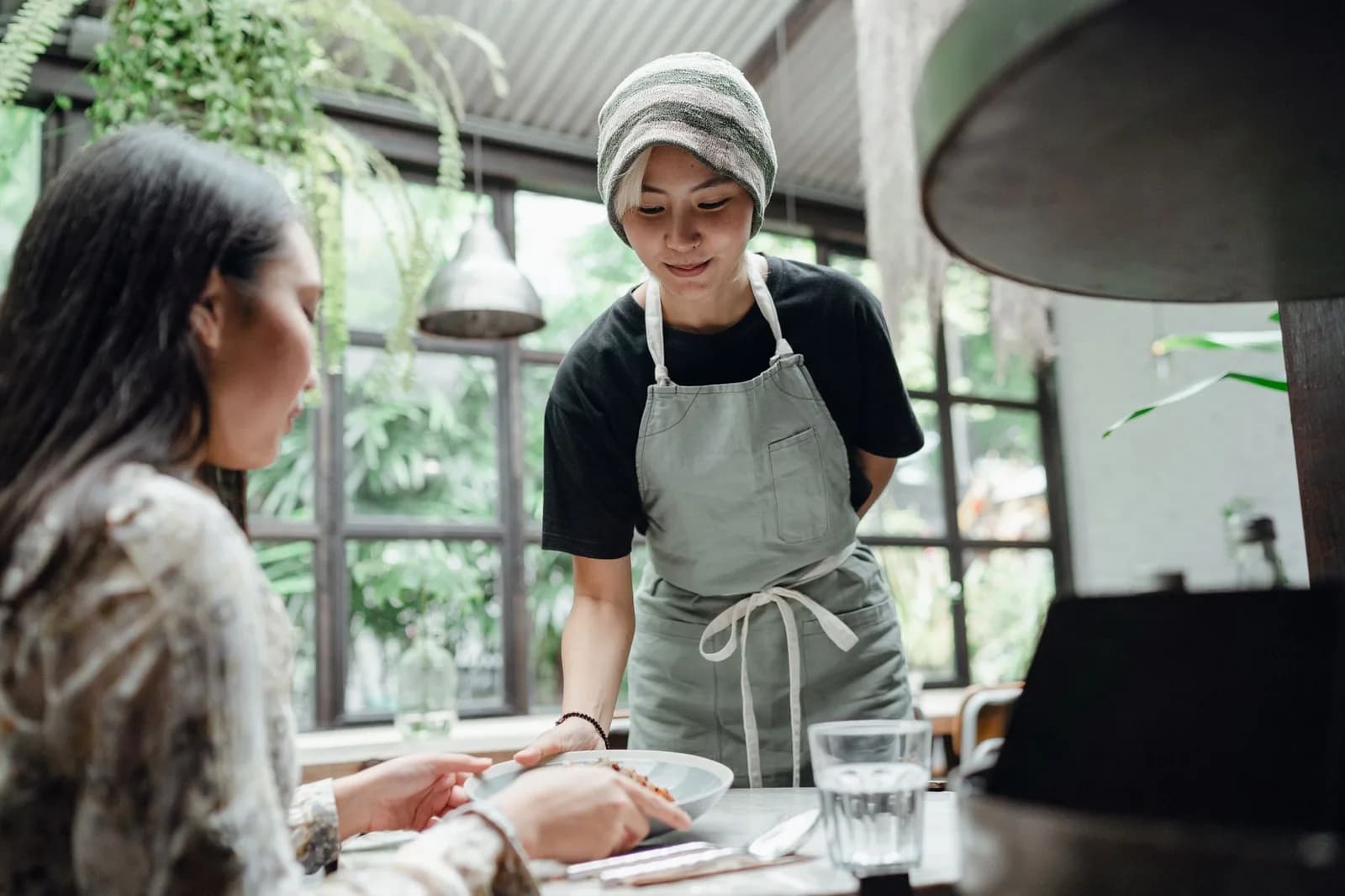 Người trẻ Việt có đang để AI quyết định ăn gì mỗi ngày không