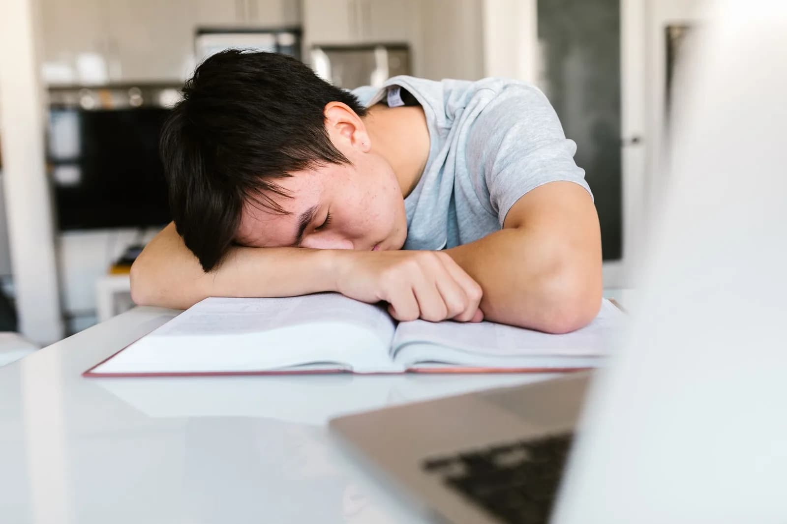 8 dấu hiệu cho thấy người trẻ có thể thiếu magnesium