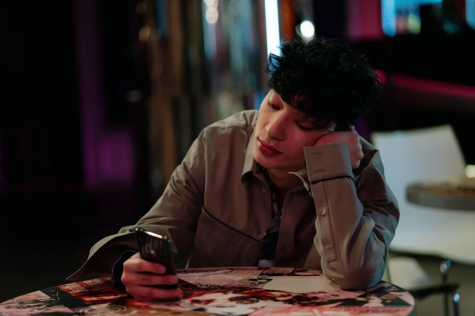 Có nên break no contact vào sinh nhật người yêu cũ