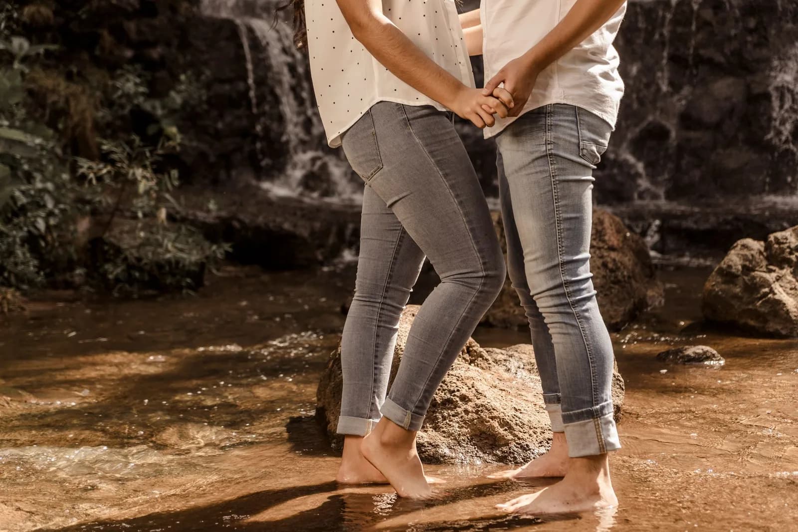 Love bombing có luôn xuất phát từ ý định thao túng không