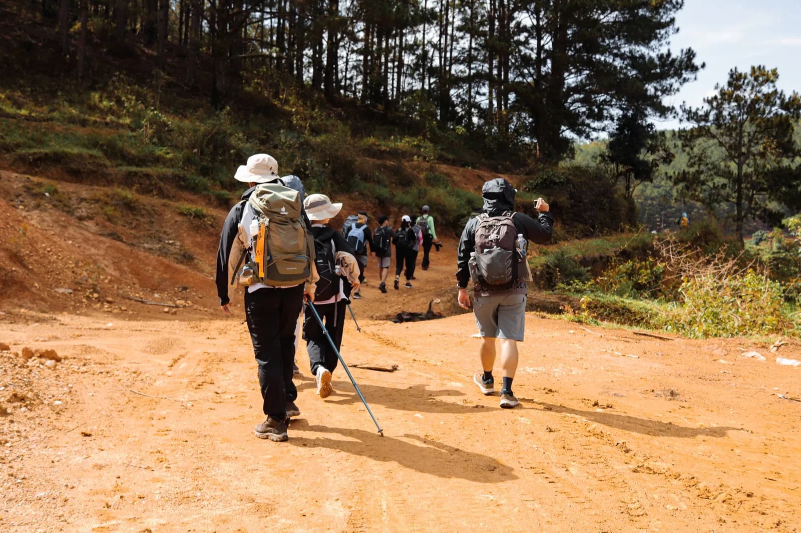 Chi phí thuê homestay Tam Đảo cho nhóm trekking qua đêm