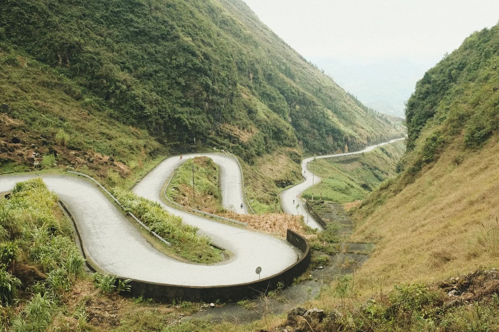 Lịch trình phượt vòng cung Mộc Châu 2 ngày tránh quay lại đường cũ