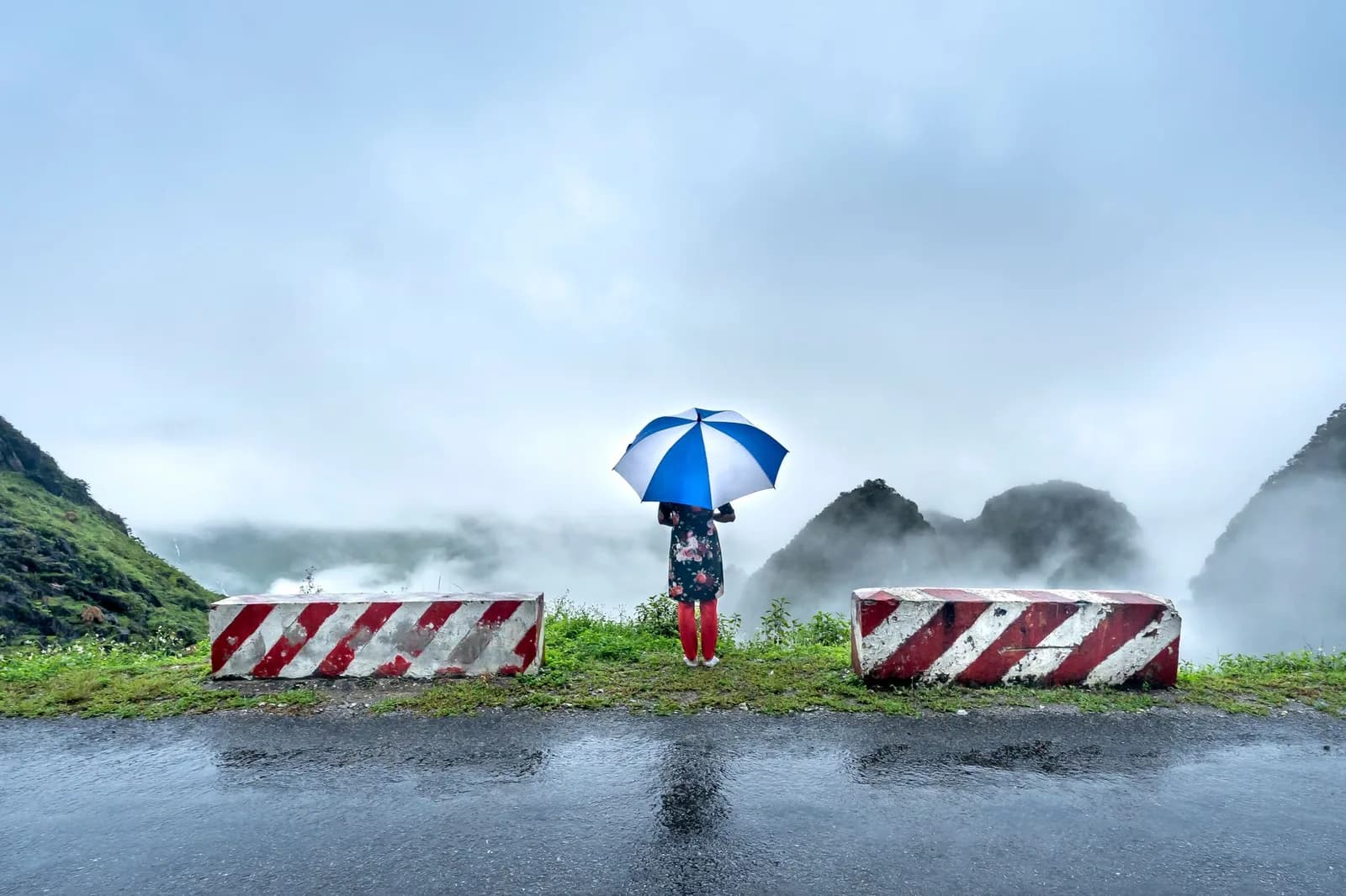 Phượt Mộc Châu mùa mưa cần theo dõi nguy cơ sạt lở bằng nguồn nào