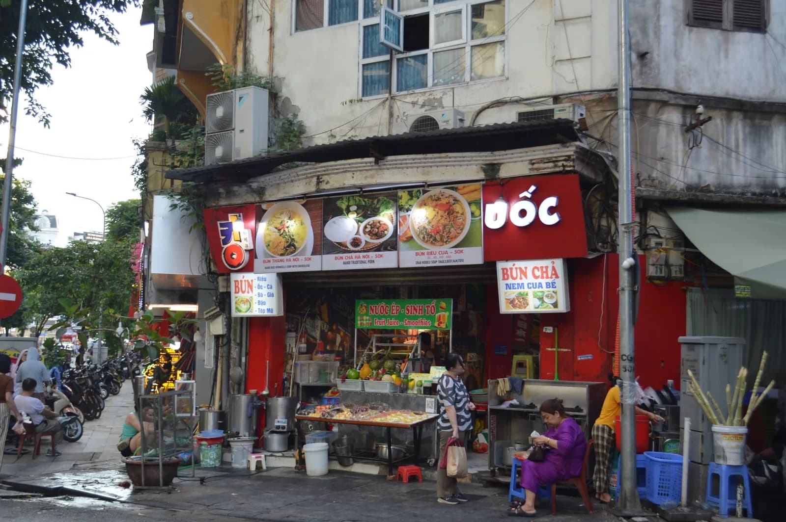 Lịch trình food tour phố cổ Hà Nội trong 4 giờ dành cho người đi lần đầu