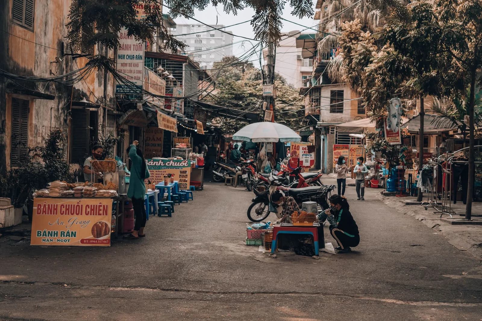 Một ngày ăn ngon ở phố cổ Hà Nội với ngân sách 300.000 đồng