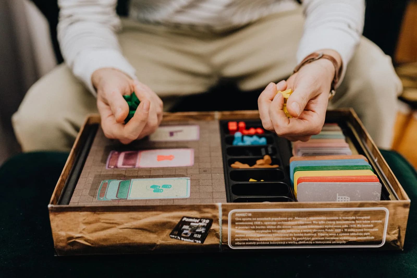 Người mới nên chọn board game nào cho buổi chơi đầu tiên