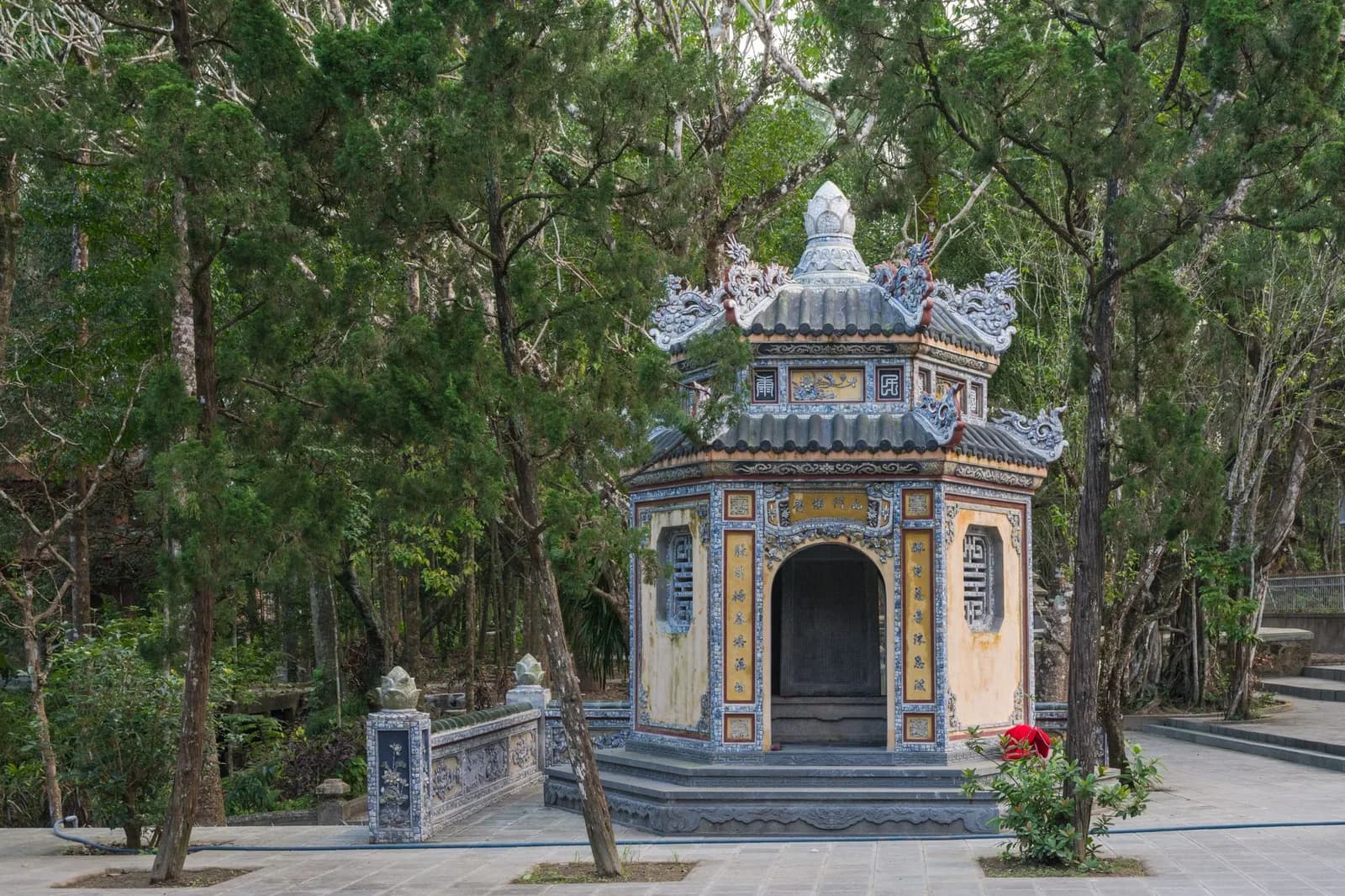 Leo bộ Yên Tử mất bao lâu từ chân núi lên chùa Đồng
