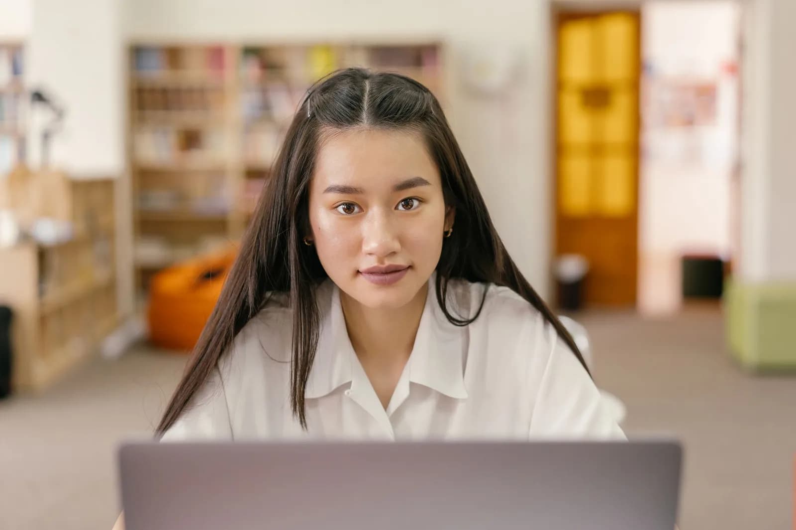 Bí Quyết Chọn Laptop Cho Sinh Viên Kiến Trúc 2026: Cân Tốt 3D, Render Mượt