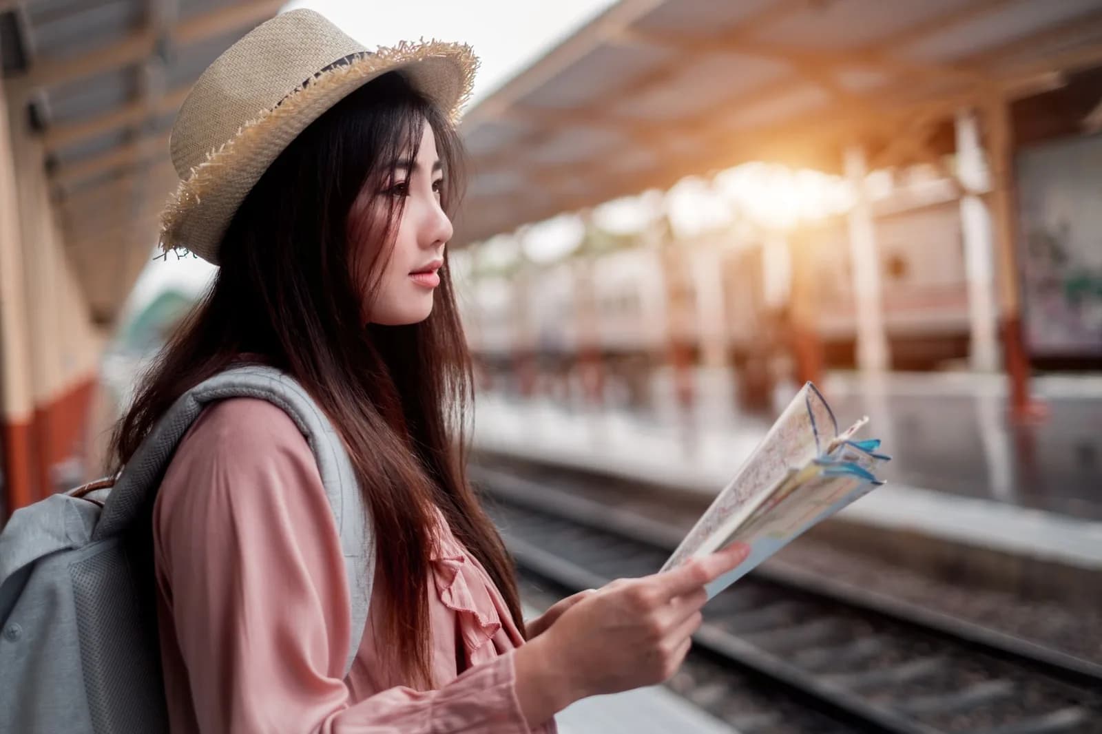 Cách báo lịch trình cho người thân khi đi nghỉ homestay một mình