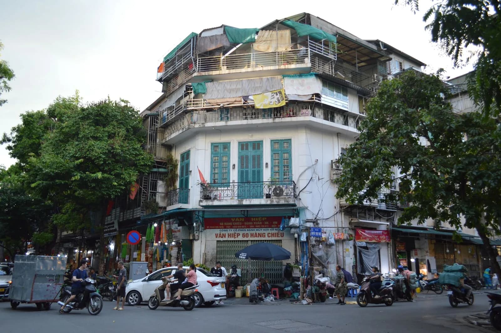 Tháng nào Hà Nội có thời tiết mùa thu dễ chịu để du lịch
