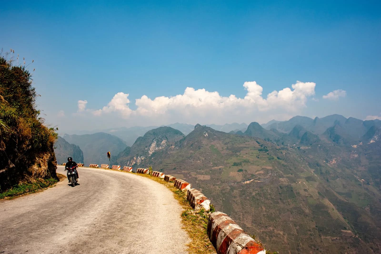 Cách đi từ bến xe Mộc Châu đến homestay Tà Xùa cho khách không có xe riêng
