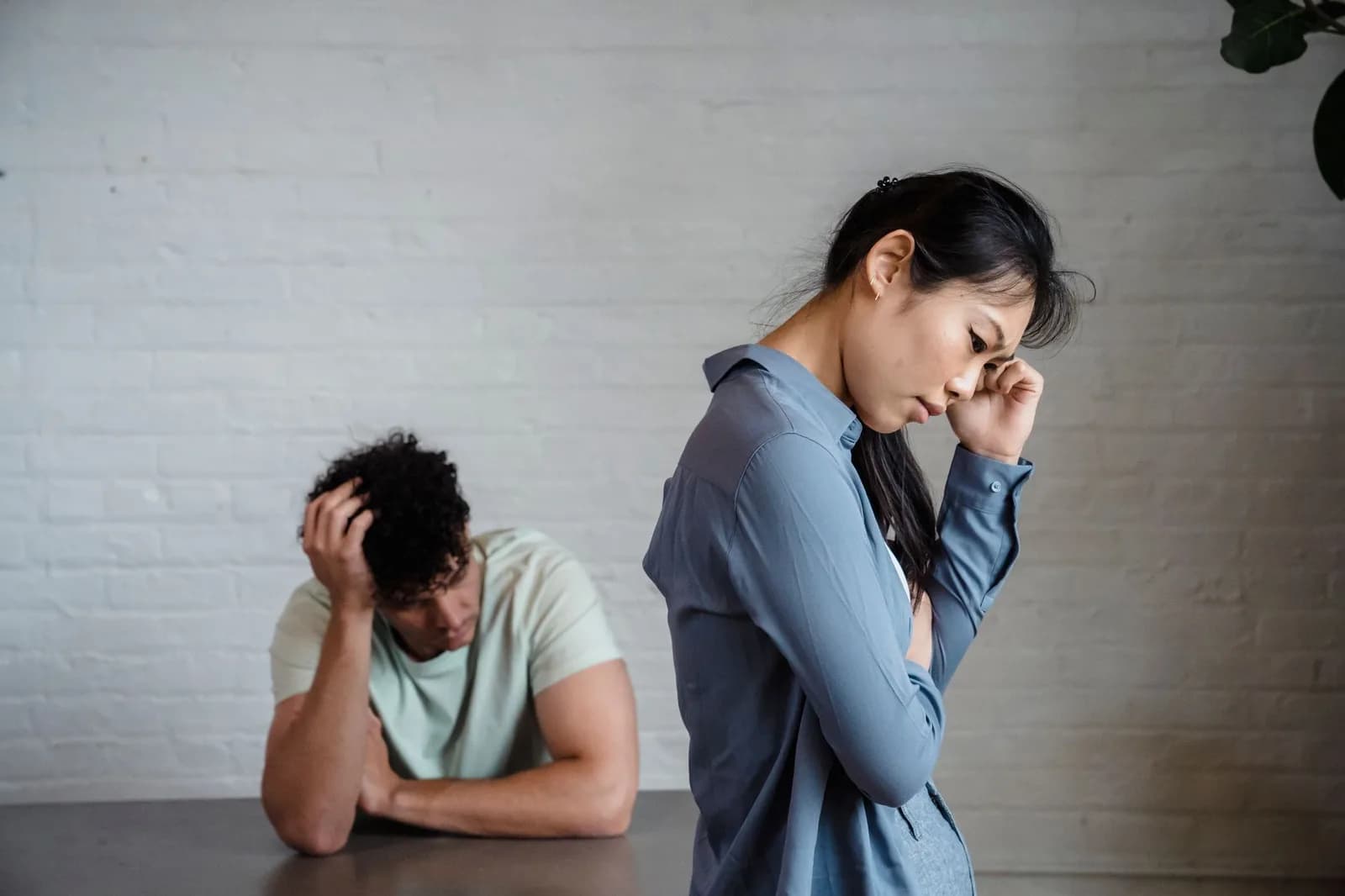 Ghen tuông vì mạng xã hội có phải dấu hiệu mối quan hệ thiếu an toàn