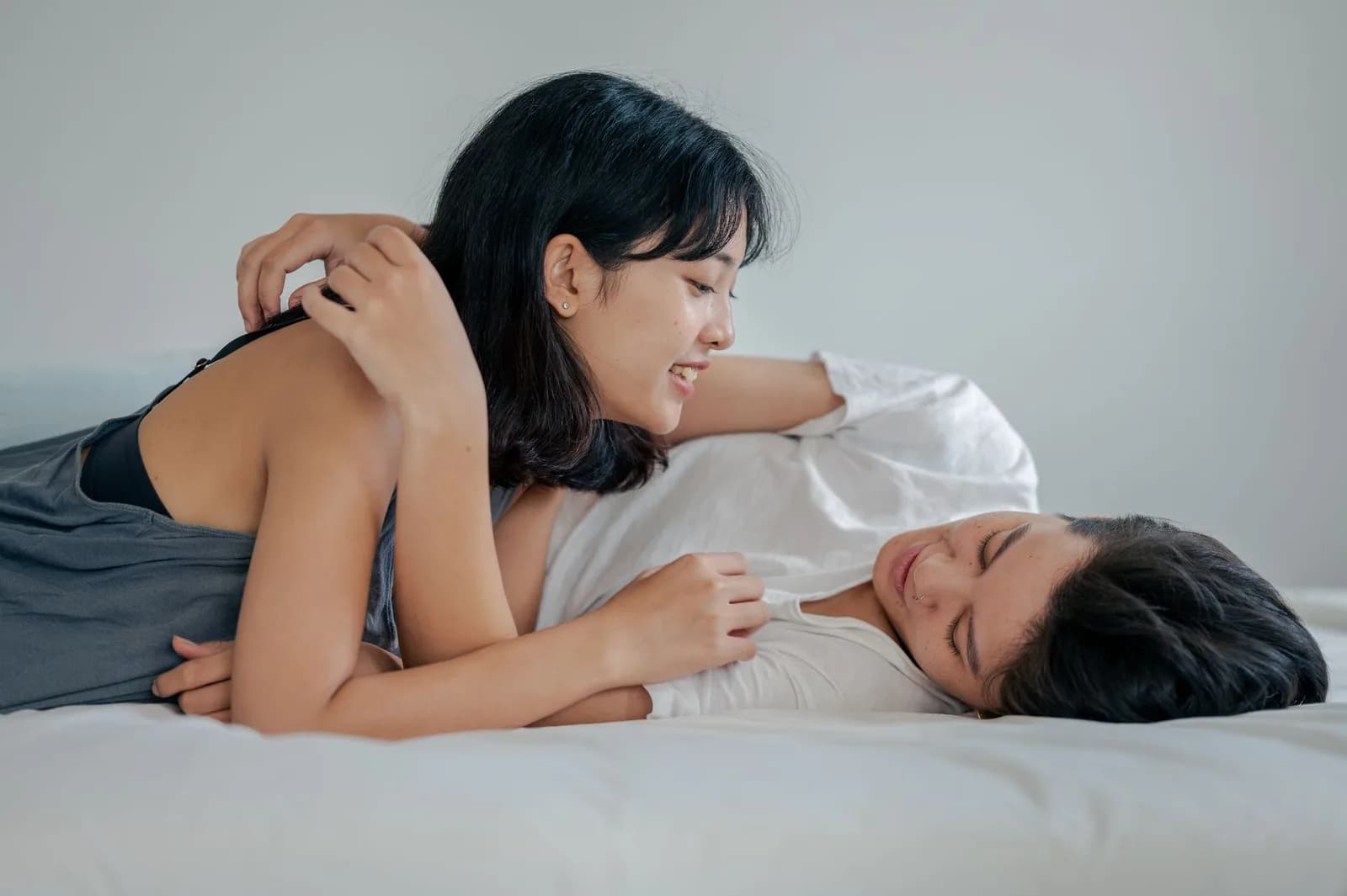 FAQ về nhu cầu có không gian riêng khi hai người đã quá thân thuộc