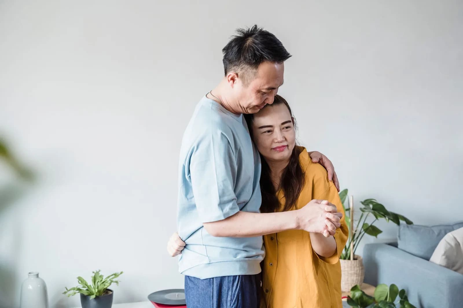 Ngôn ngữ tình yêu thay đổi thế nào sau khi hai người sống chung