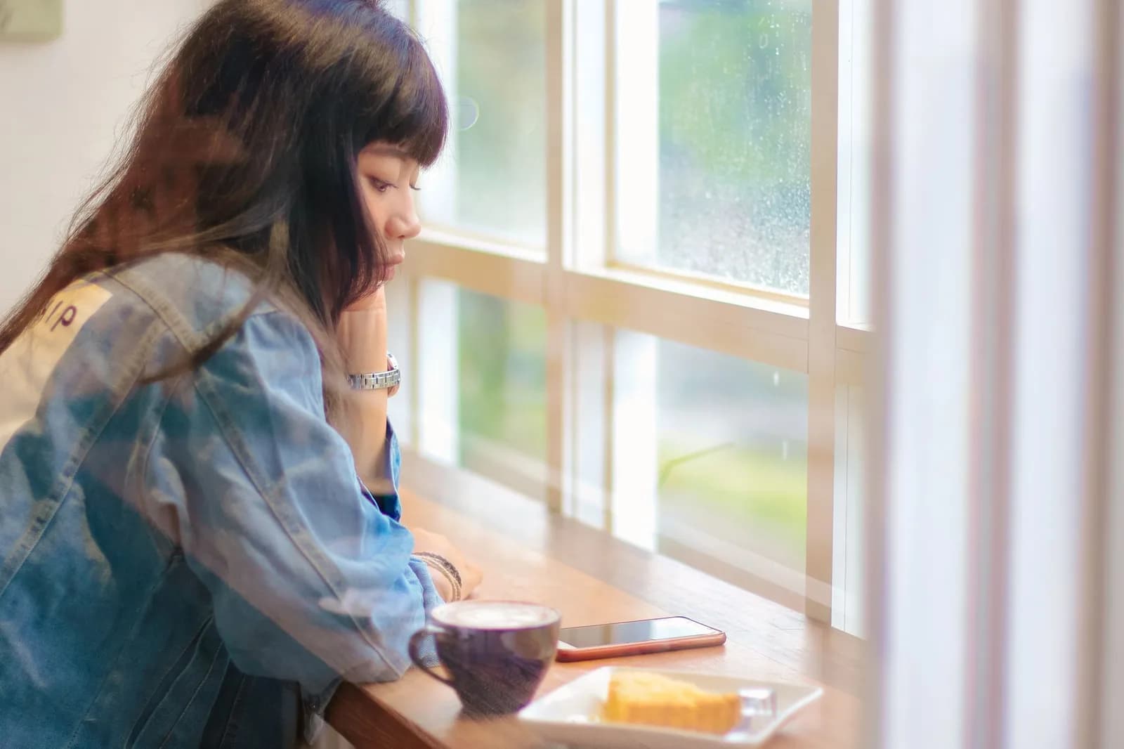 9 dấu hiệu bạn đang đánh mất bản thân trong một mối quan hệ
