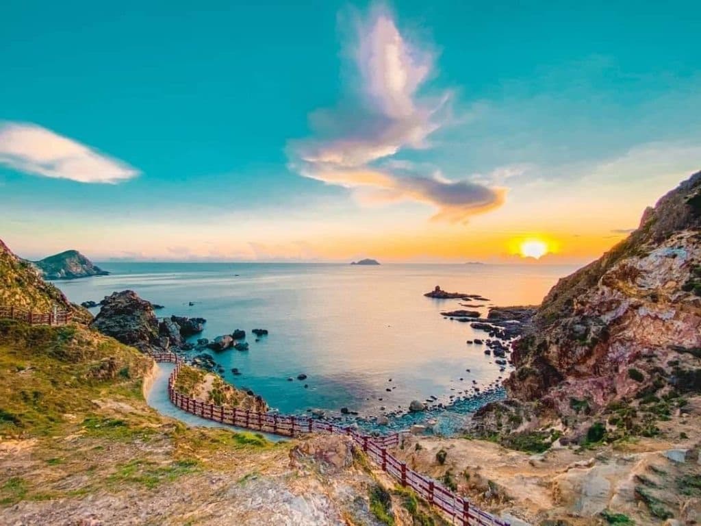 Đi đâu, ăn gì? Kinh nghiệm du lịch Quy Nhơn 2026 bạn không nên bỏ lỡ