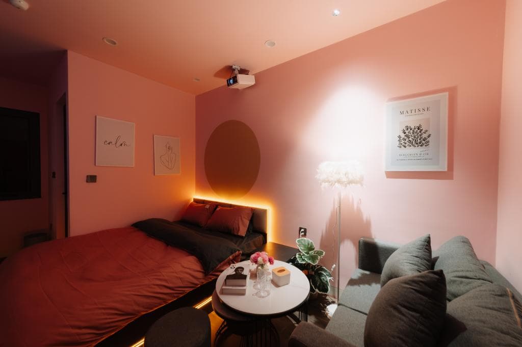 Bee Filmstay - 502ĐC - 2