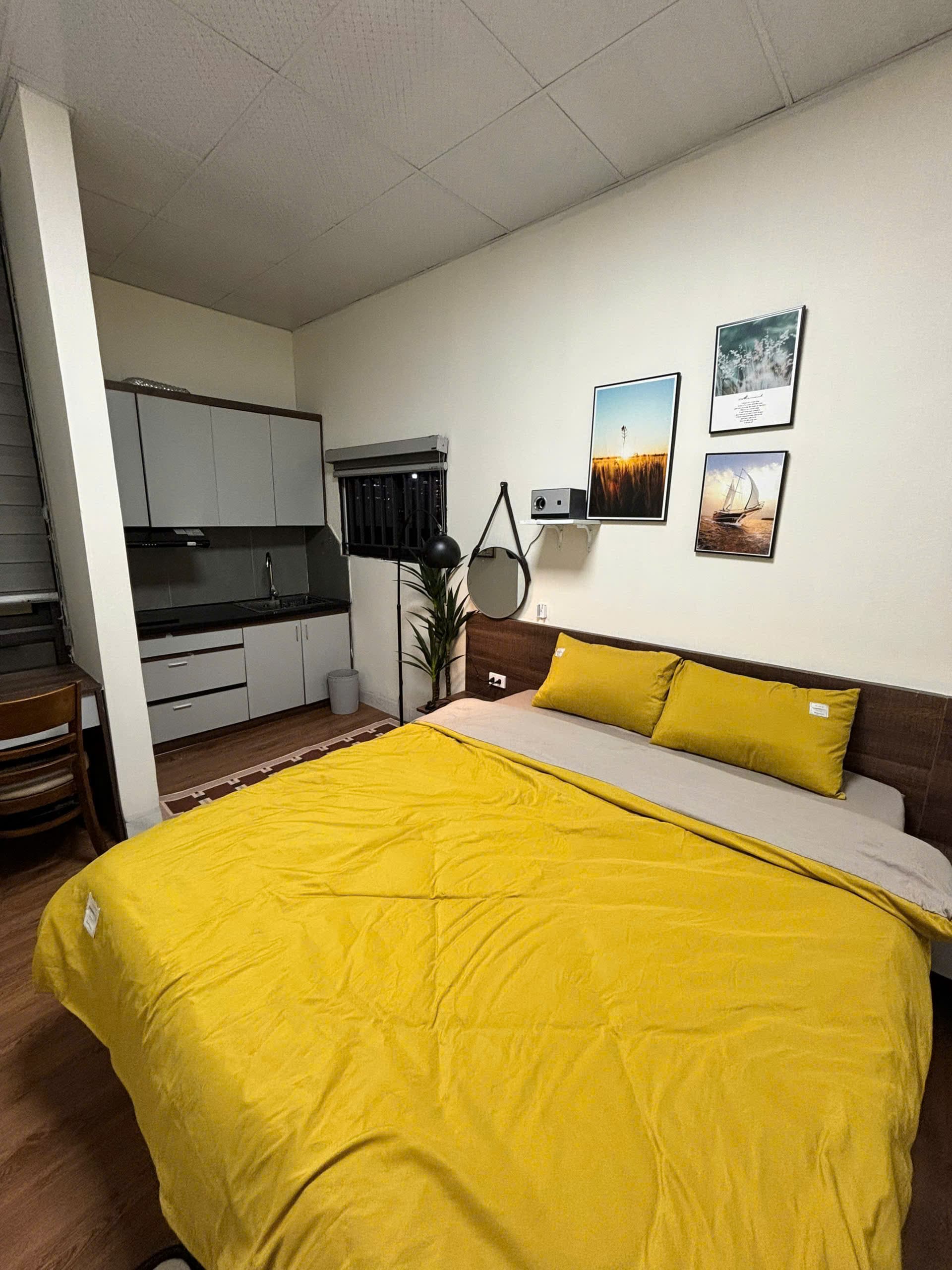 701NK | Business Home - 5