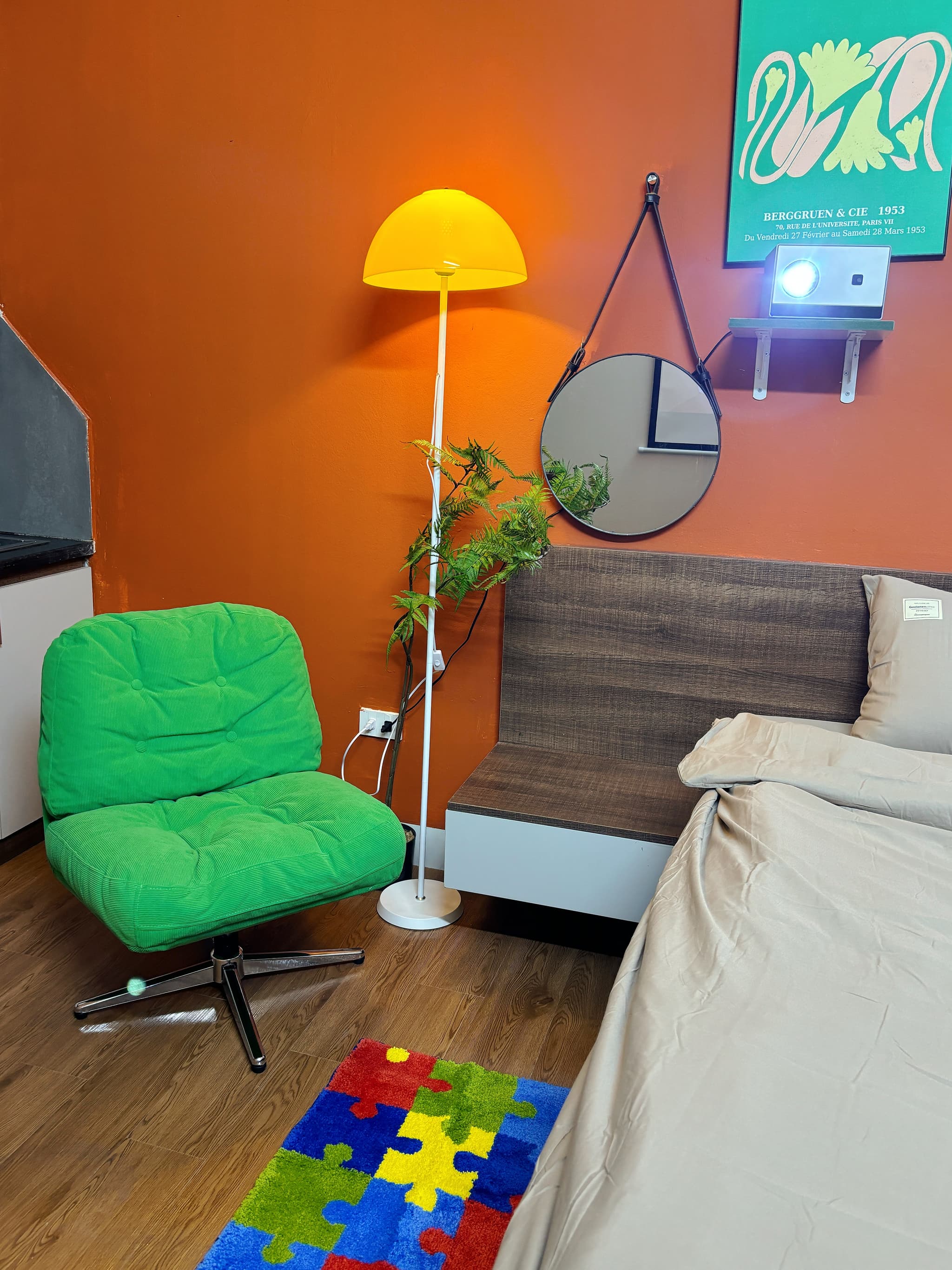 203 NK | Orange Home - 4