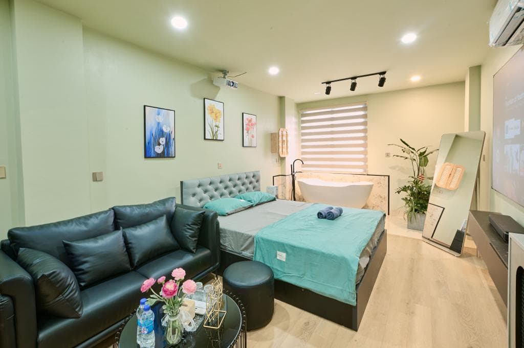 Bee Filmstay - 702TH - 5