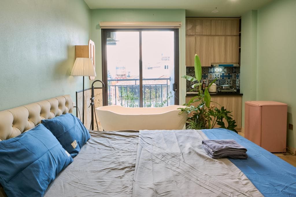 Bee Filmstay - 602TH - 4