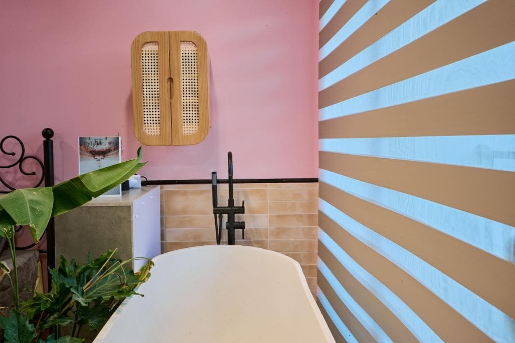 Bee Filmstay - 502TH - 10