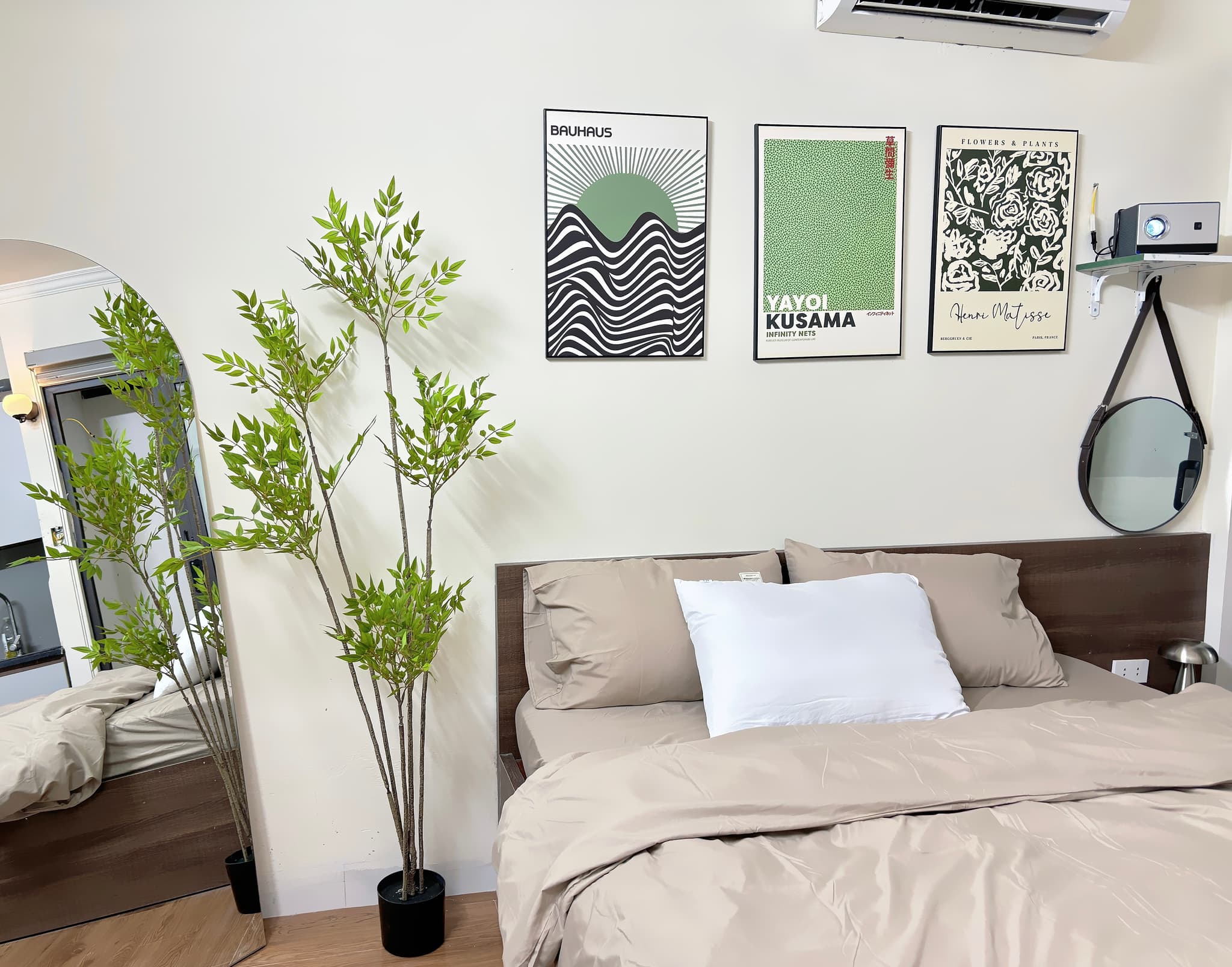 305 NK | Mira Home