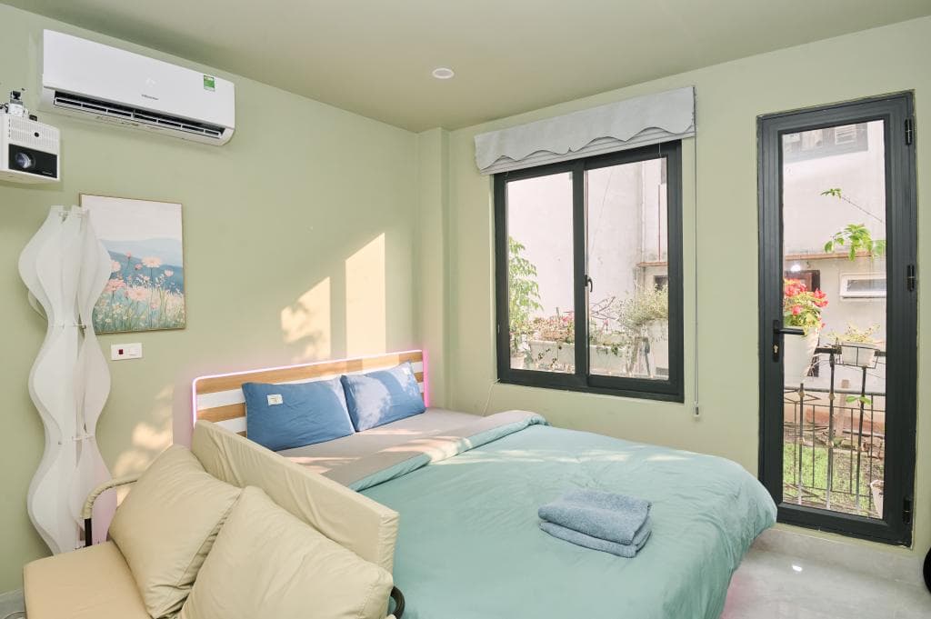 Clover House 202NAN - 3