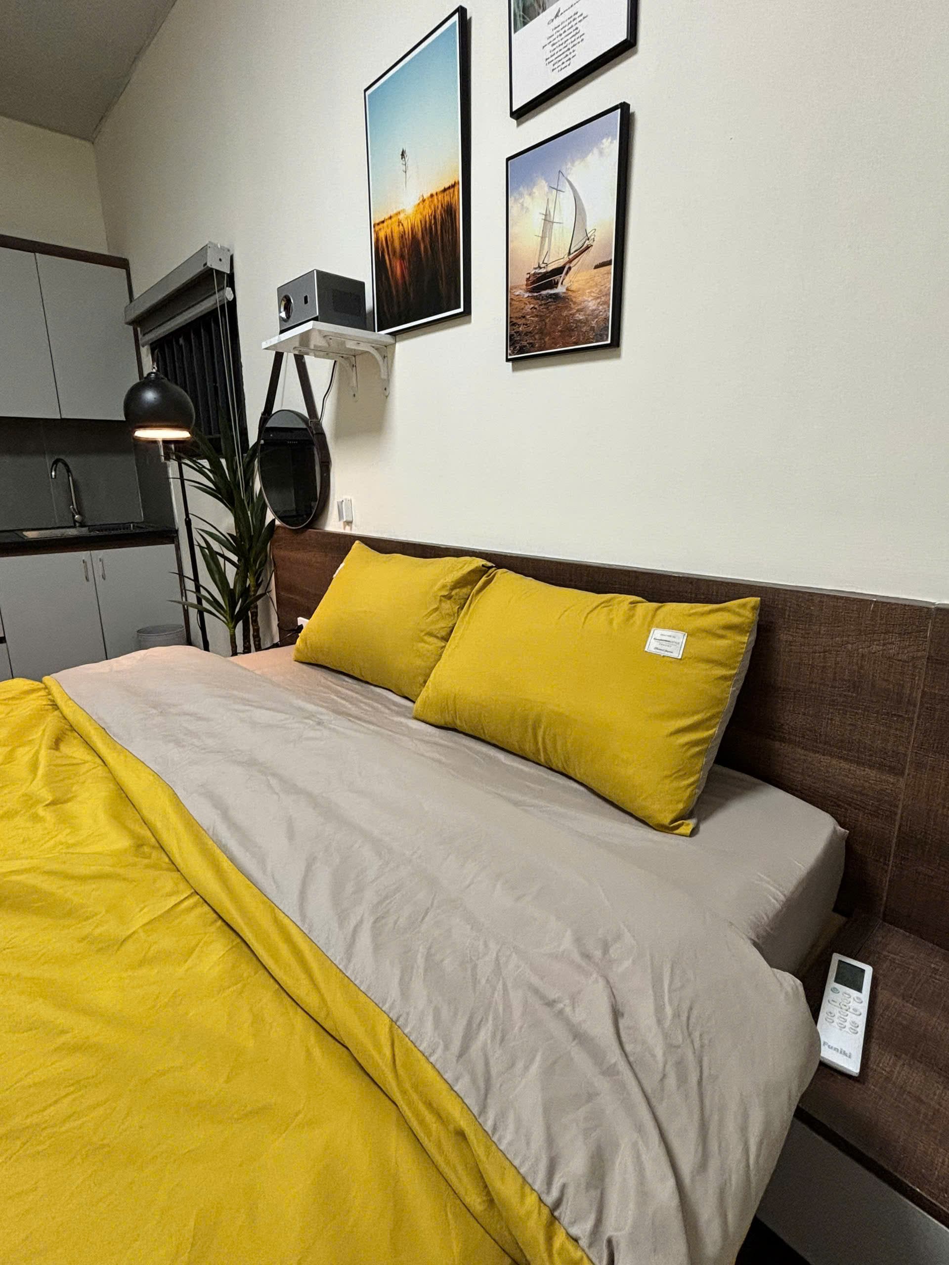 701NK | Business Home - 2