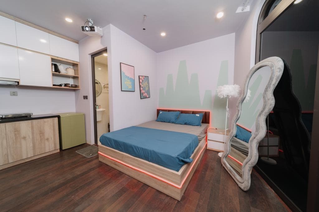 Bee Filmstay - 701ĐC - 2