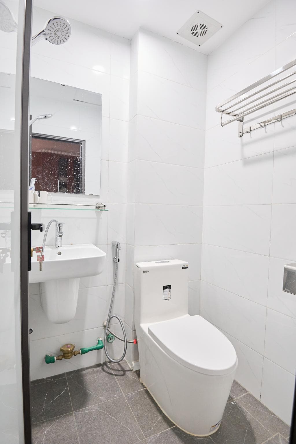 602QNG - 11