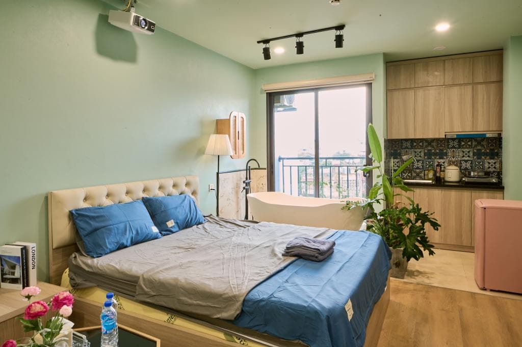 Bee Filmstay - 602TH - 2