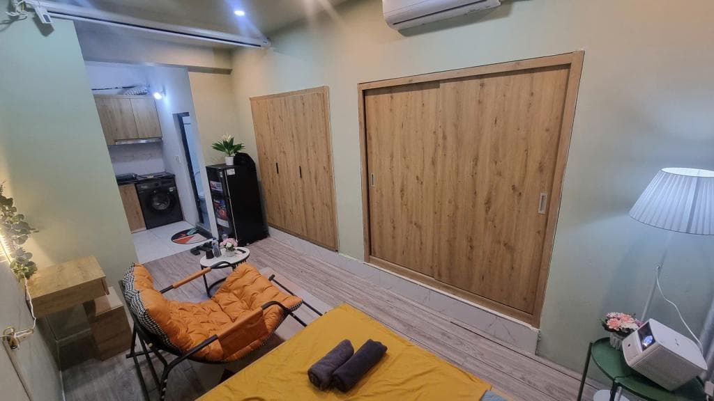 Haven House - 502QN - 5