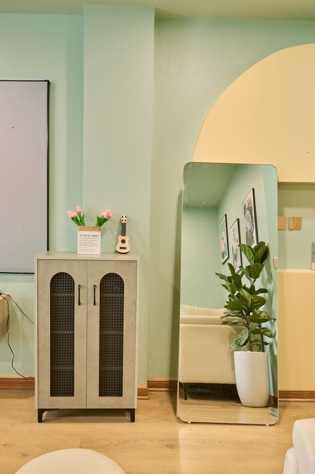 Bee Filmstay - 602TH - 8