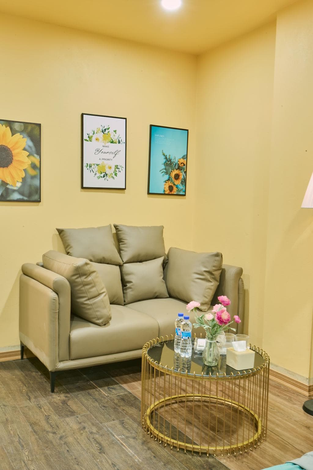 Bee Filmstay - 402TH - 7