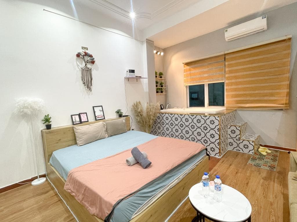 Haven House - 302QN - 8