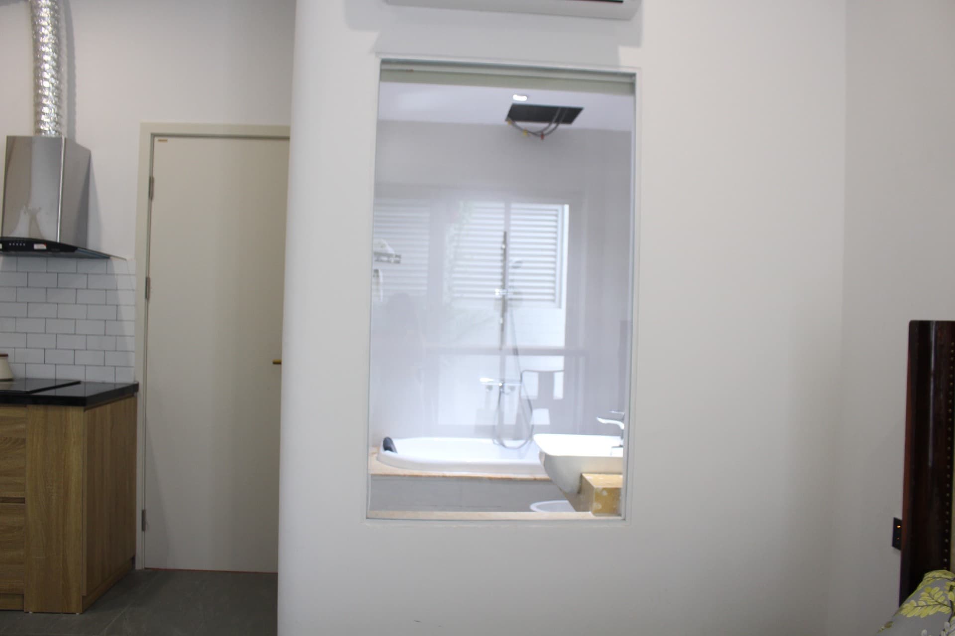 Emberlyn 502VPH - 21