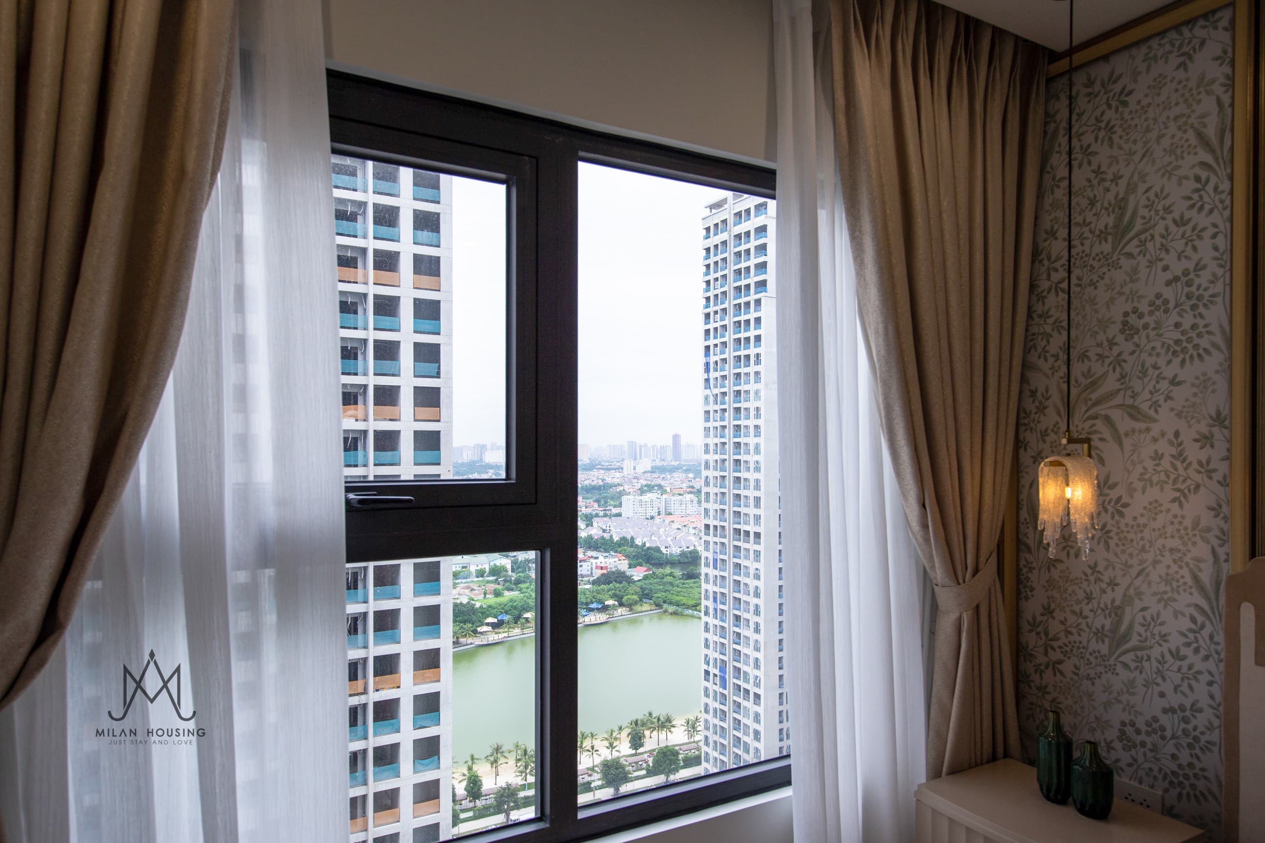 Elegant I4 2818  - 8