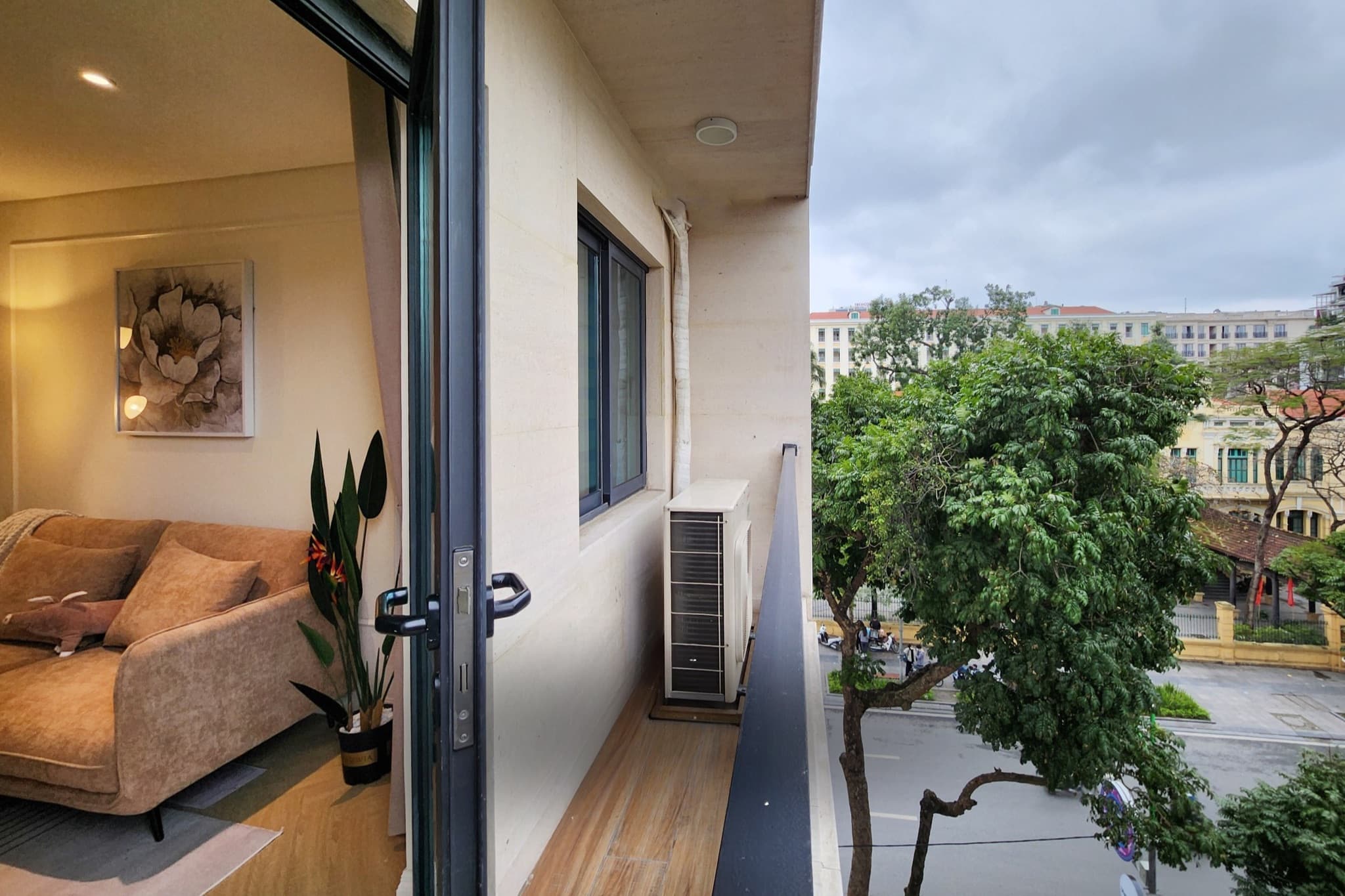 Crystal Suites 409 - 6