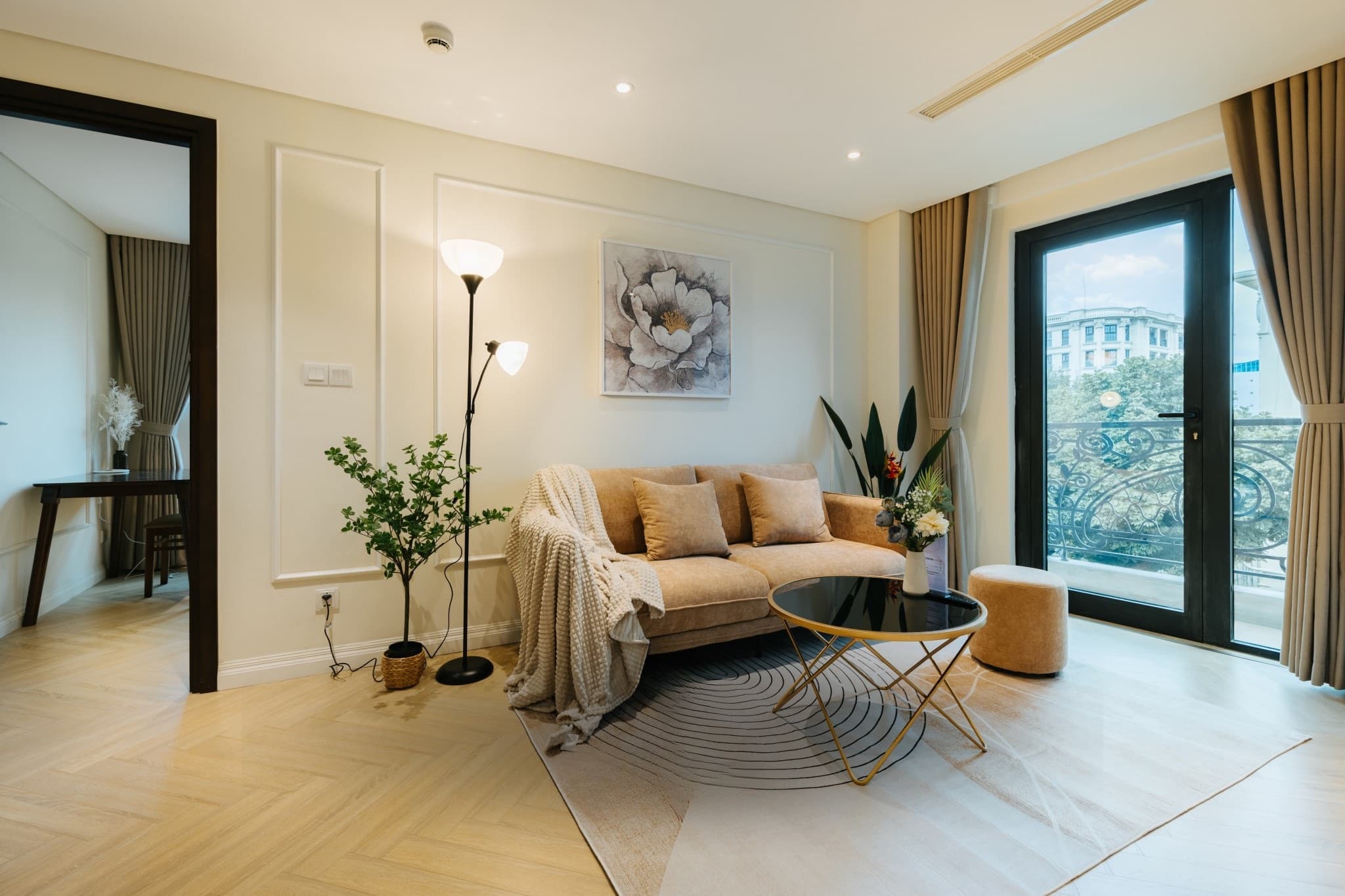 Crystal Suites 409 - 7