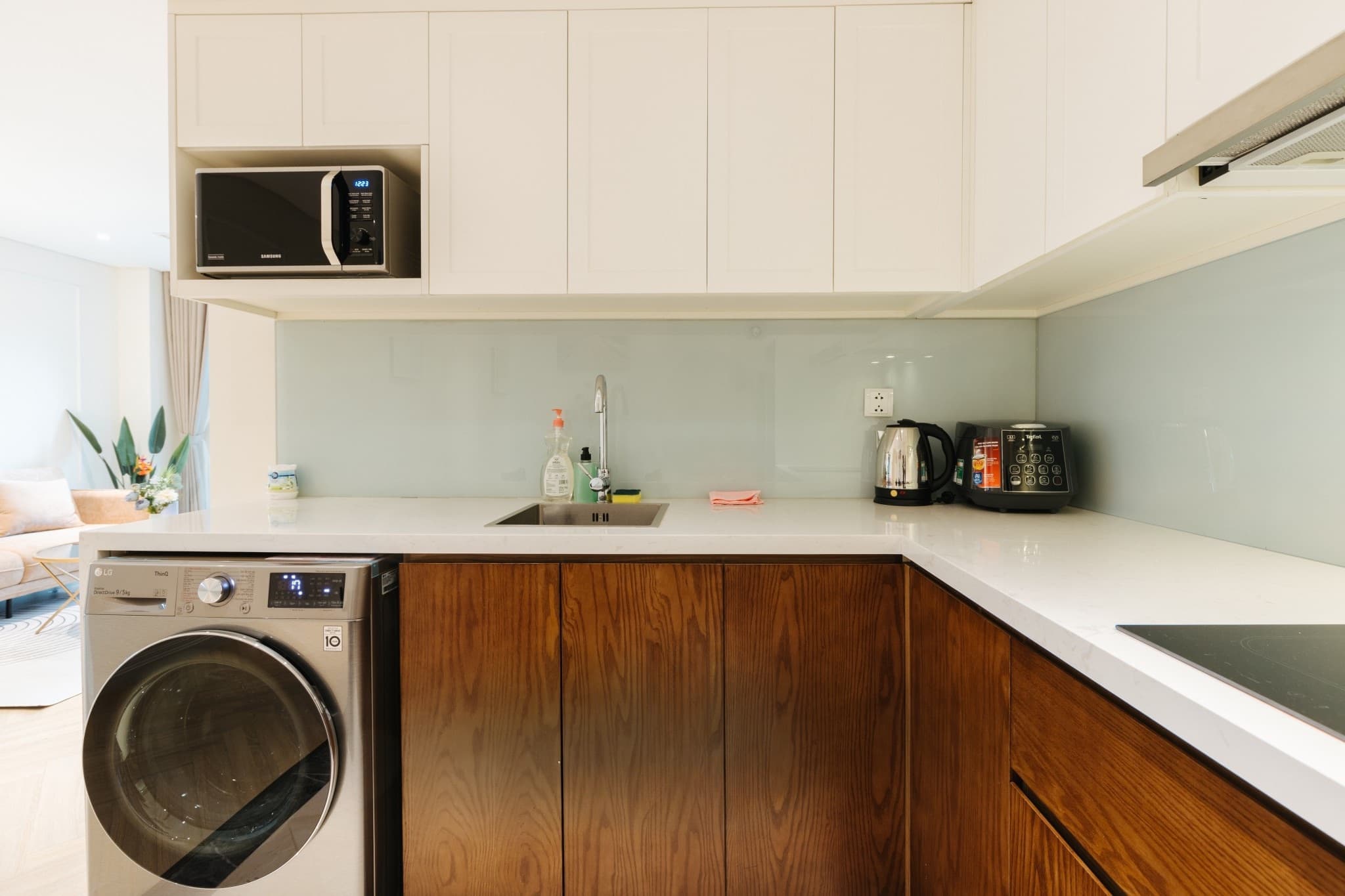 Crystal Suites 409 - 9