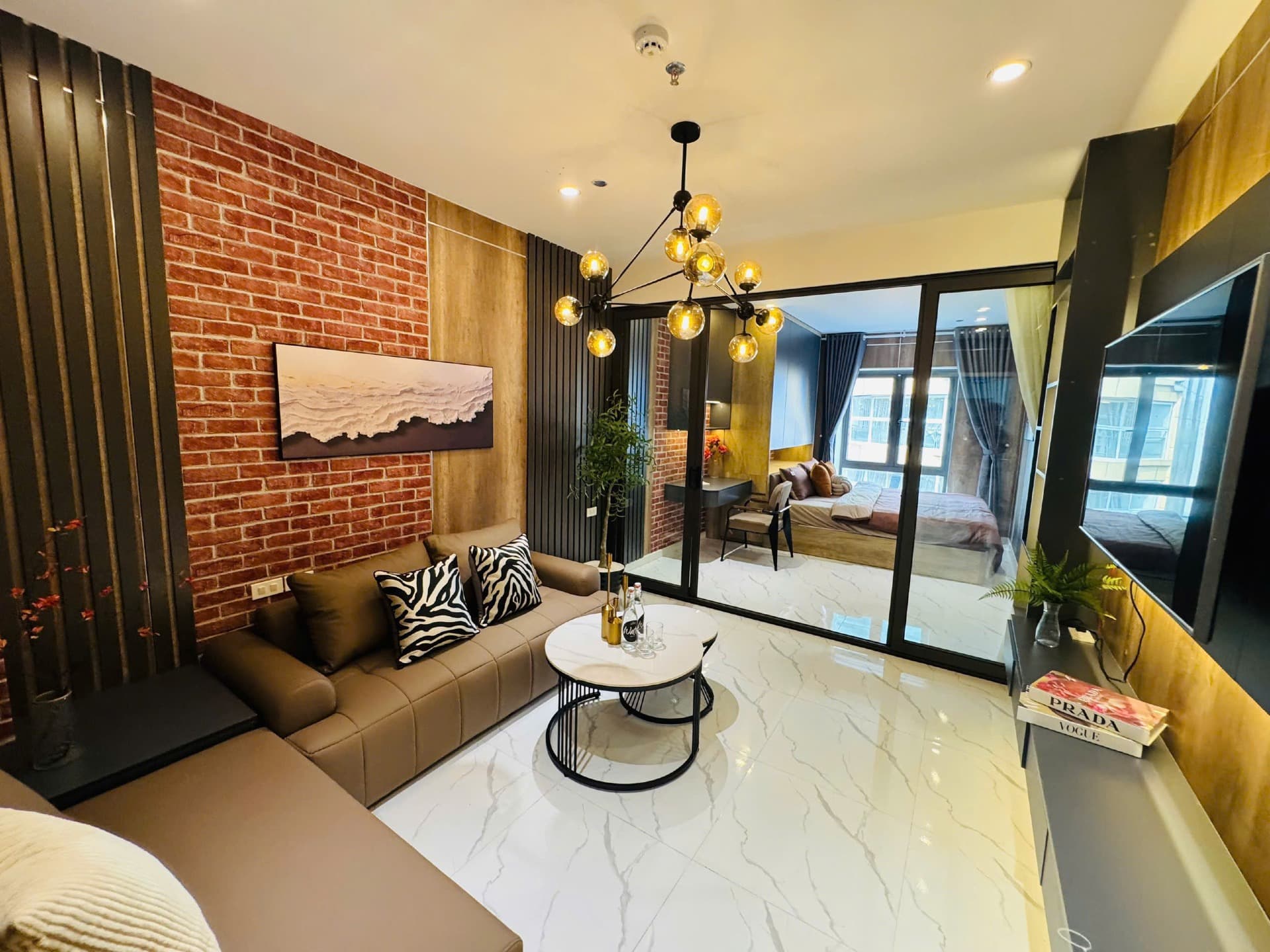 Retro Room 505DVH - 17