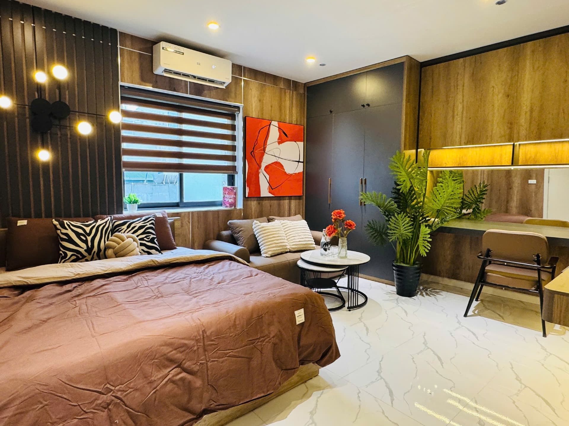 Hibiscus Room 602DVH