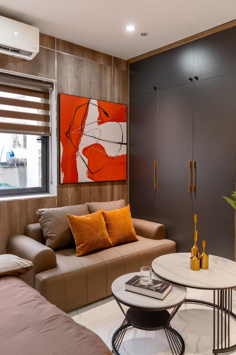 Red Room 502DVH - 6