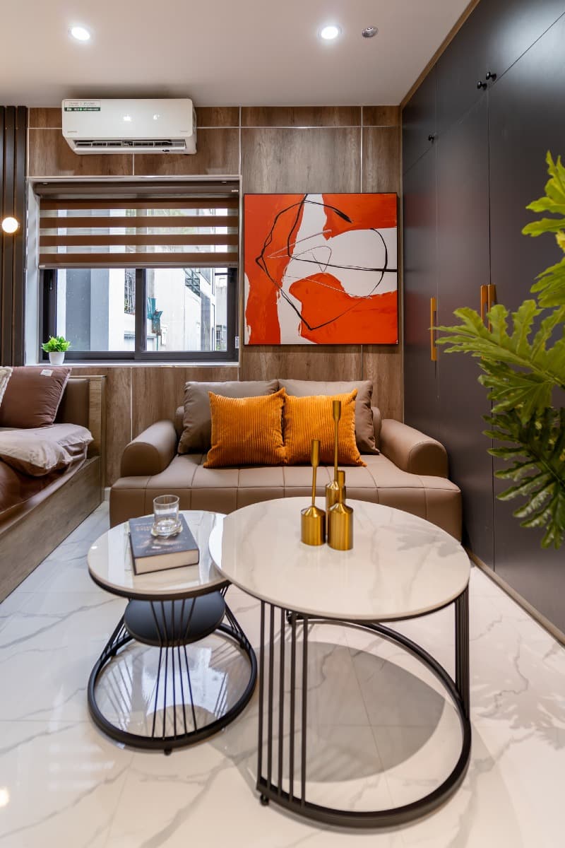Red Room 502DVH - 30