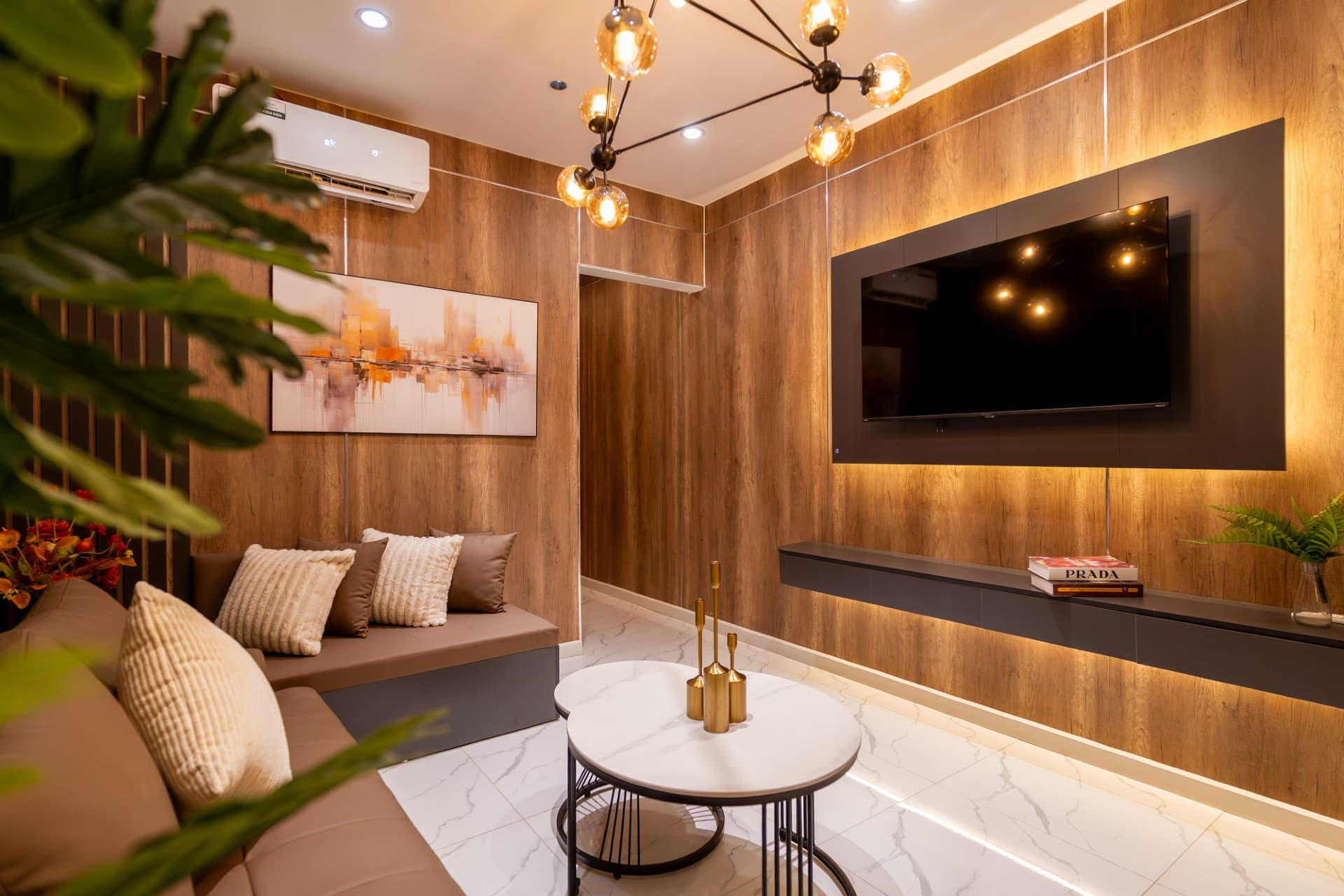 Pandora Room 604DVH - 20