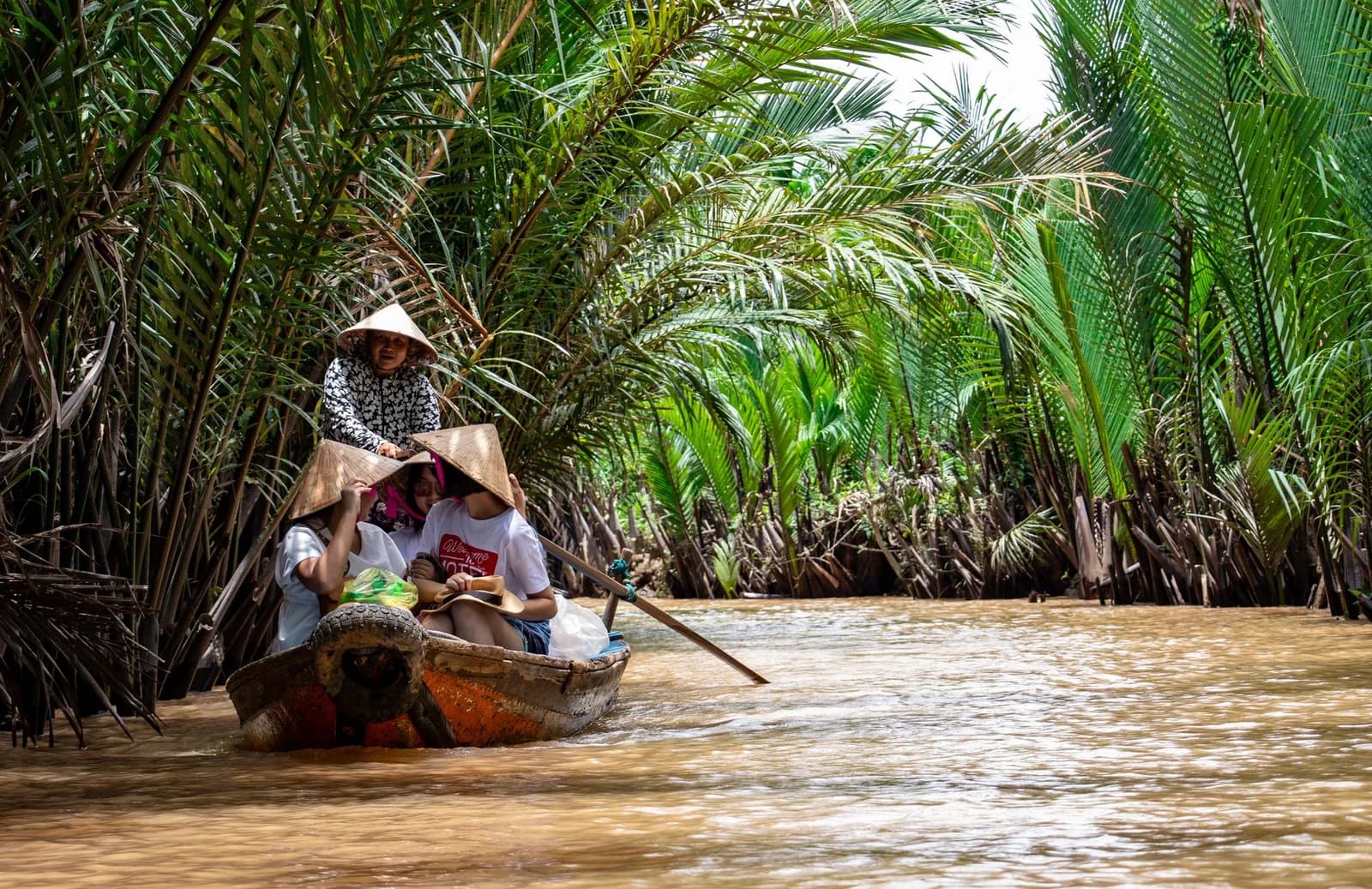 Mùa nước nổi ở miền Tây có những trải nghiệm đồng quê nào