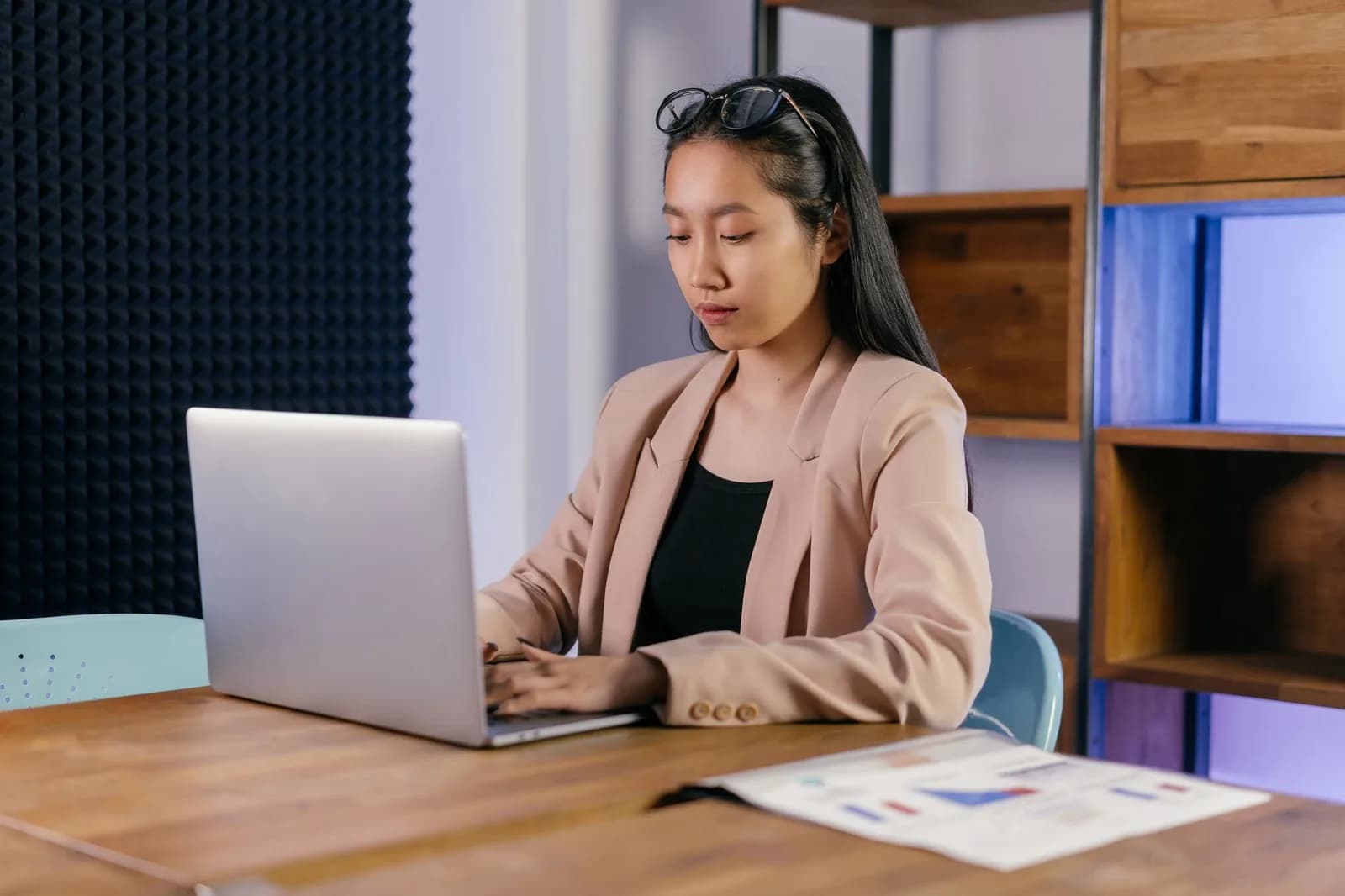 Vì sao người trẻ Việt chọn tâm sự với GPT thay vì bạn bè