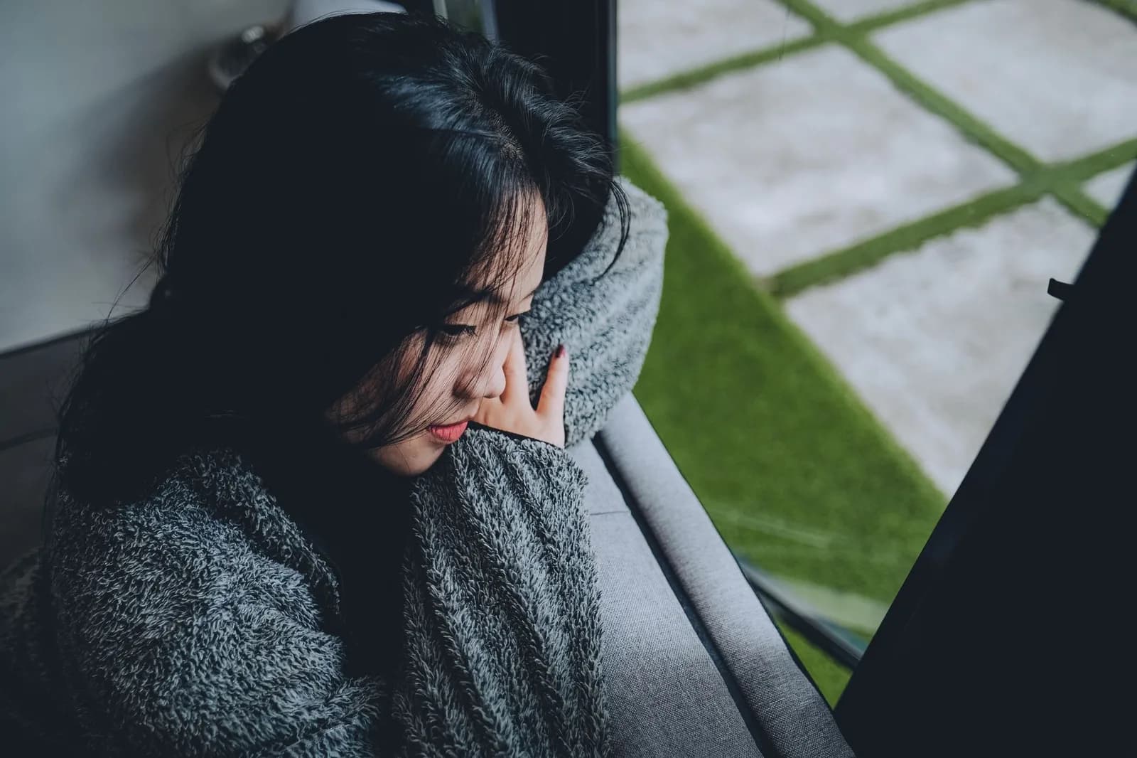 7 dấu hiệu cho thấy nỗi buồn sau chia tay đang ảnh hưởng nghiêm trọng đến cuộc sống